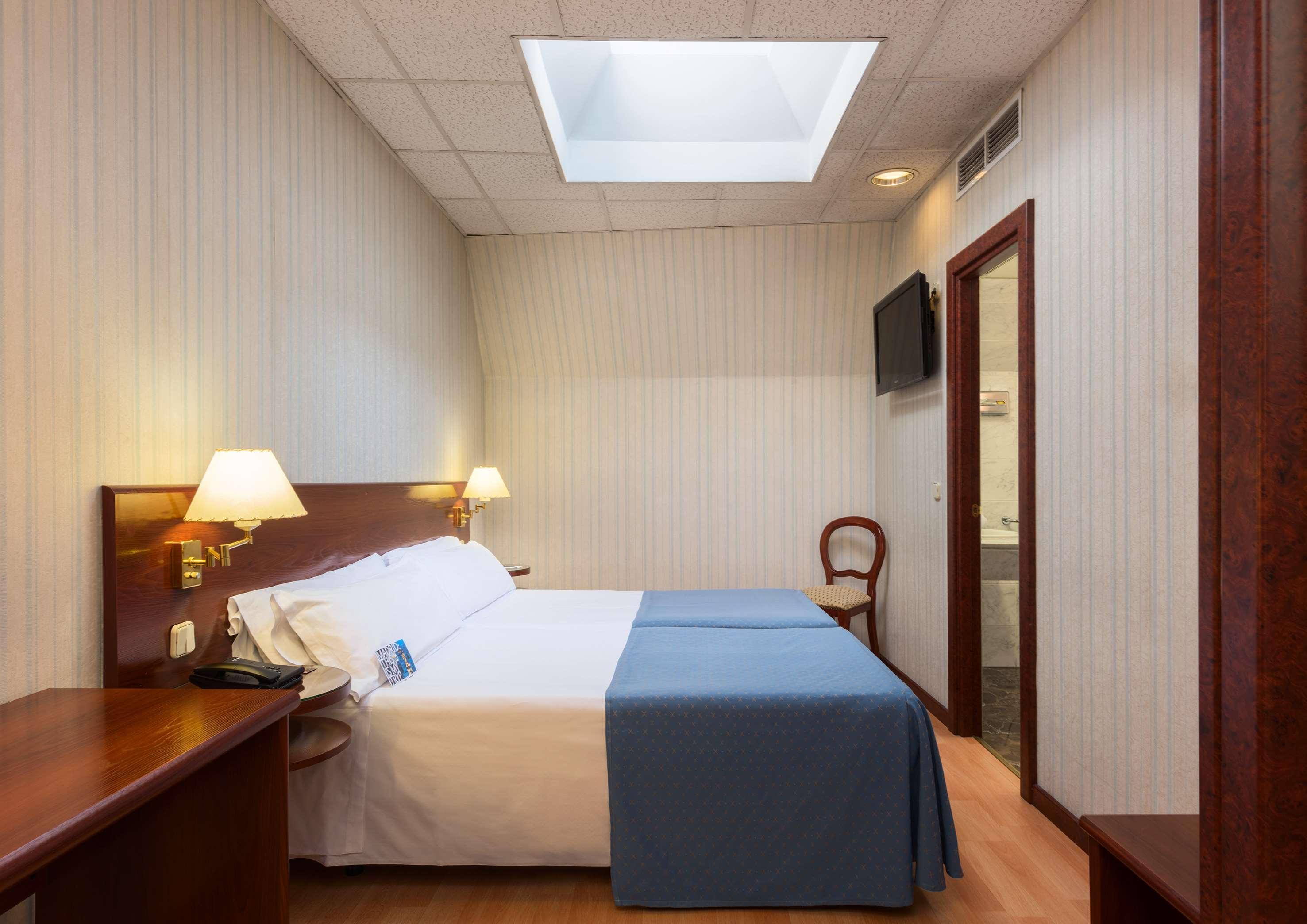 Hotel Madrid Leganes Affiliated By Melia Екстериор снимка