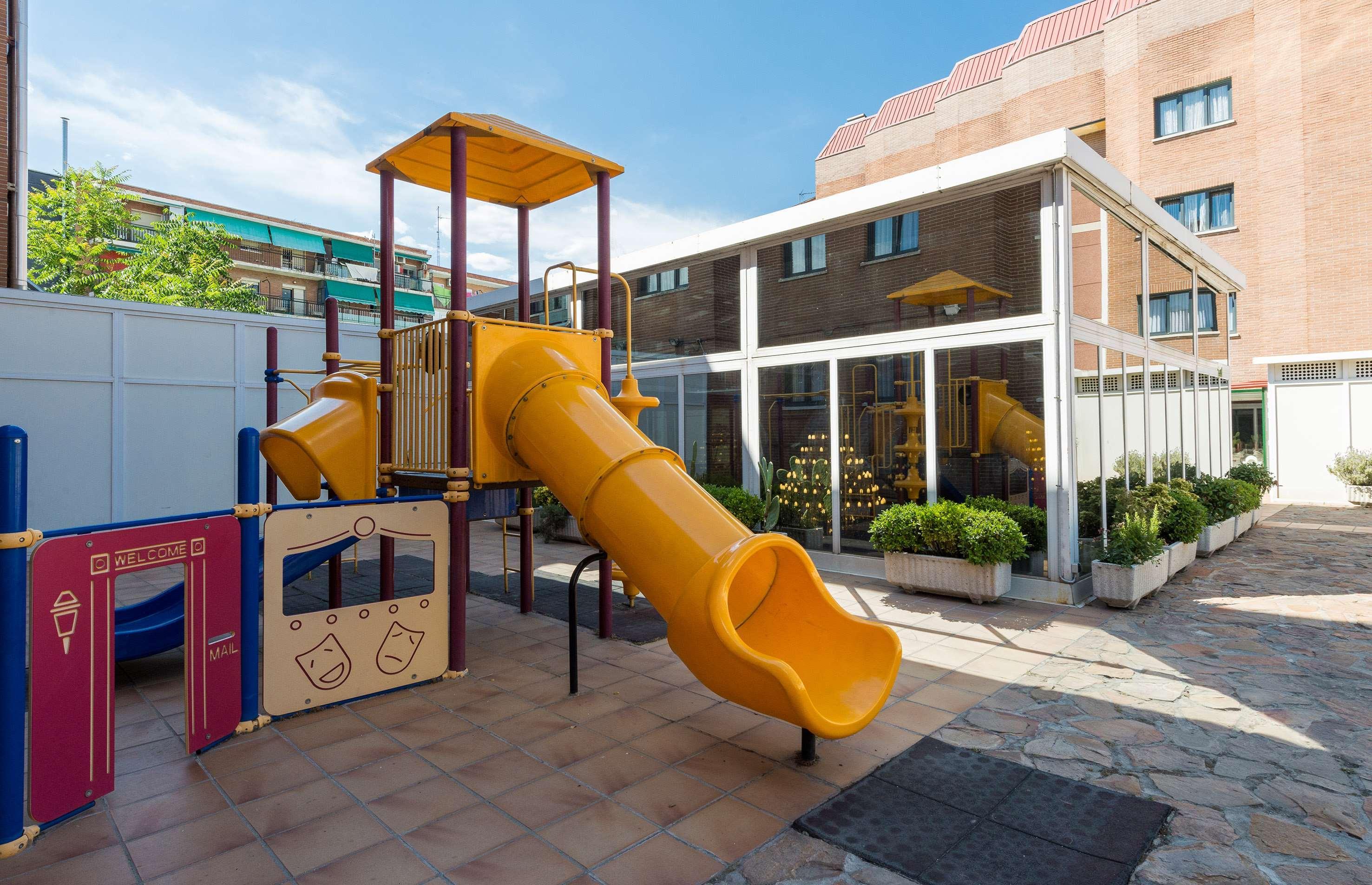 Hotel Madrid Leganes Affiliated By Melia Екстериор снимка