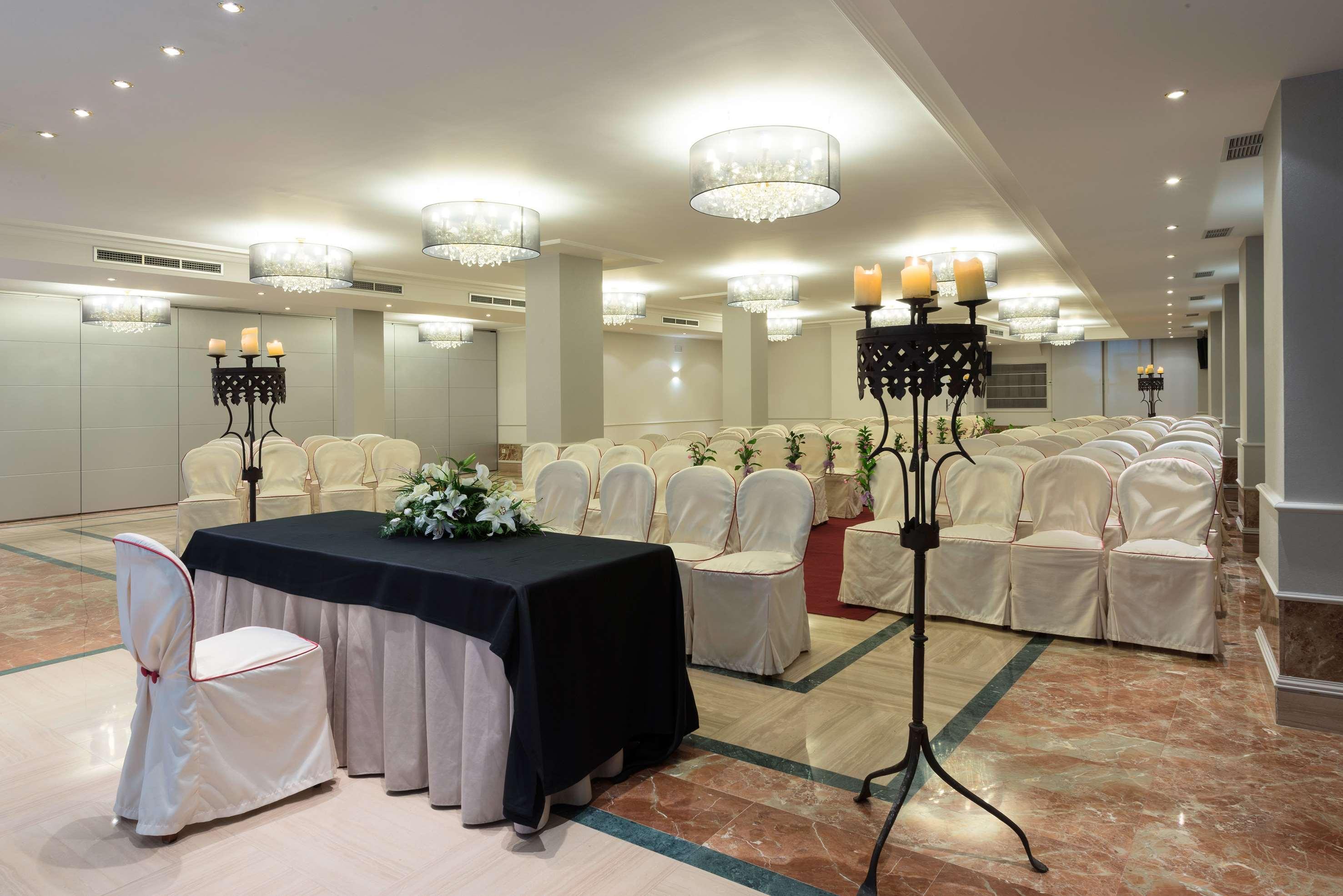 Hotel Madrid Leganes Affiliated By Melia Екстериор снимка