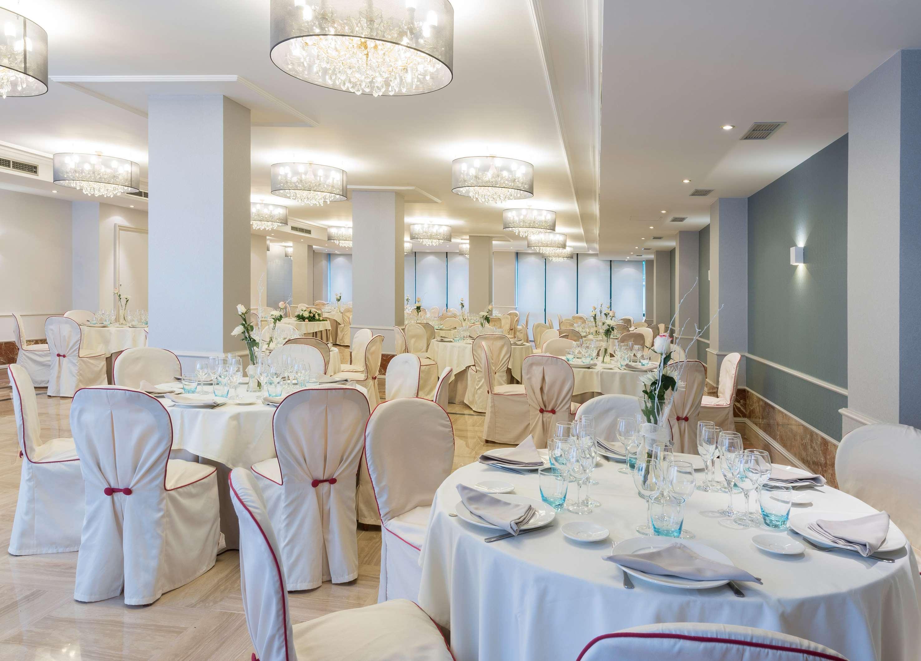 Hotel Madrid Leganes Affiliated By Melia Екстериор снимка