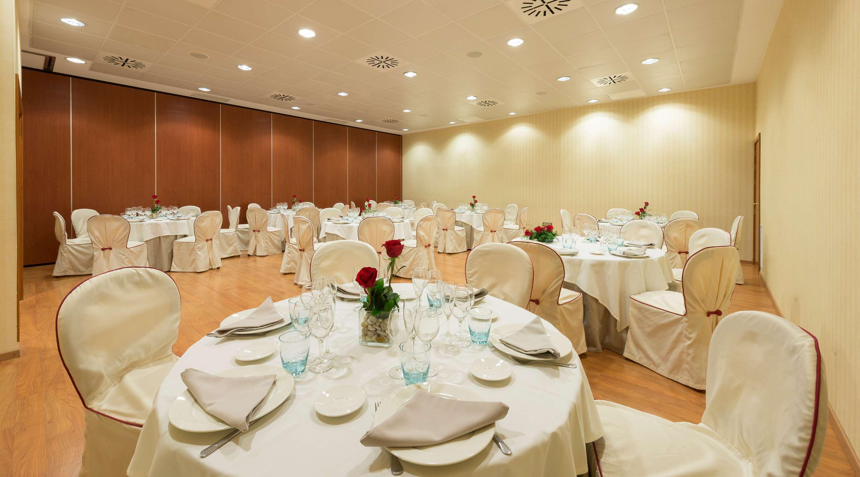 Hotel Madrid Leganes Affiliated By Melia Екстериор снимка